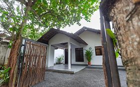 Coconut Cottage - Hiriketiya Beach